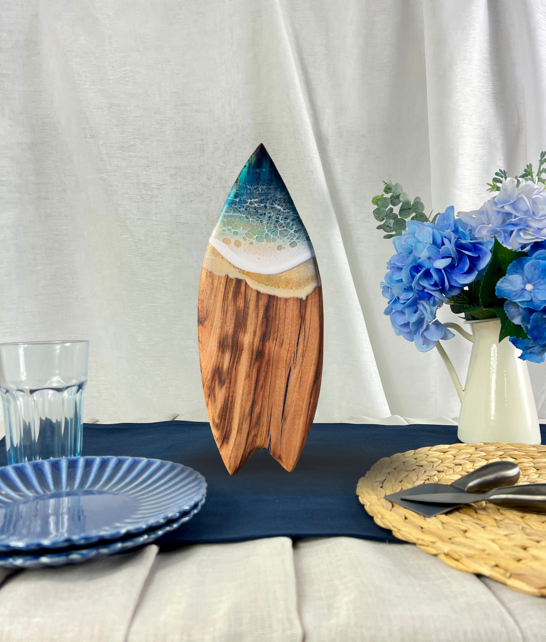Mini-Surfboard-Beach-Cheese-Resin-Chopping-Board-Jaded-Painted-Art-of-Elements_687a2c4a-410c-4ae7-8785-2f5abe0aae05.png