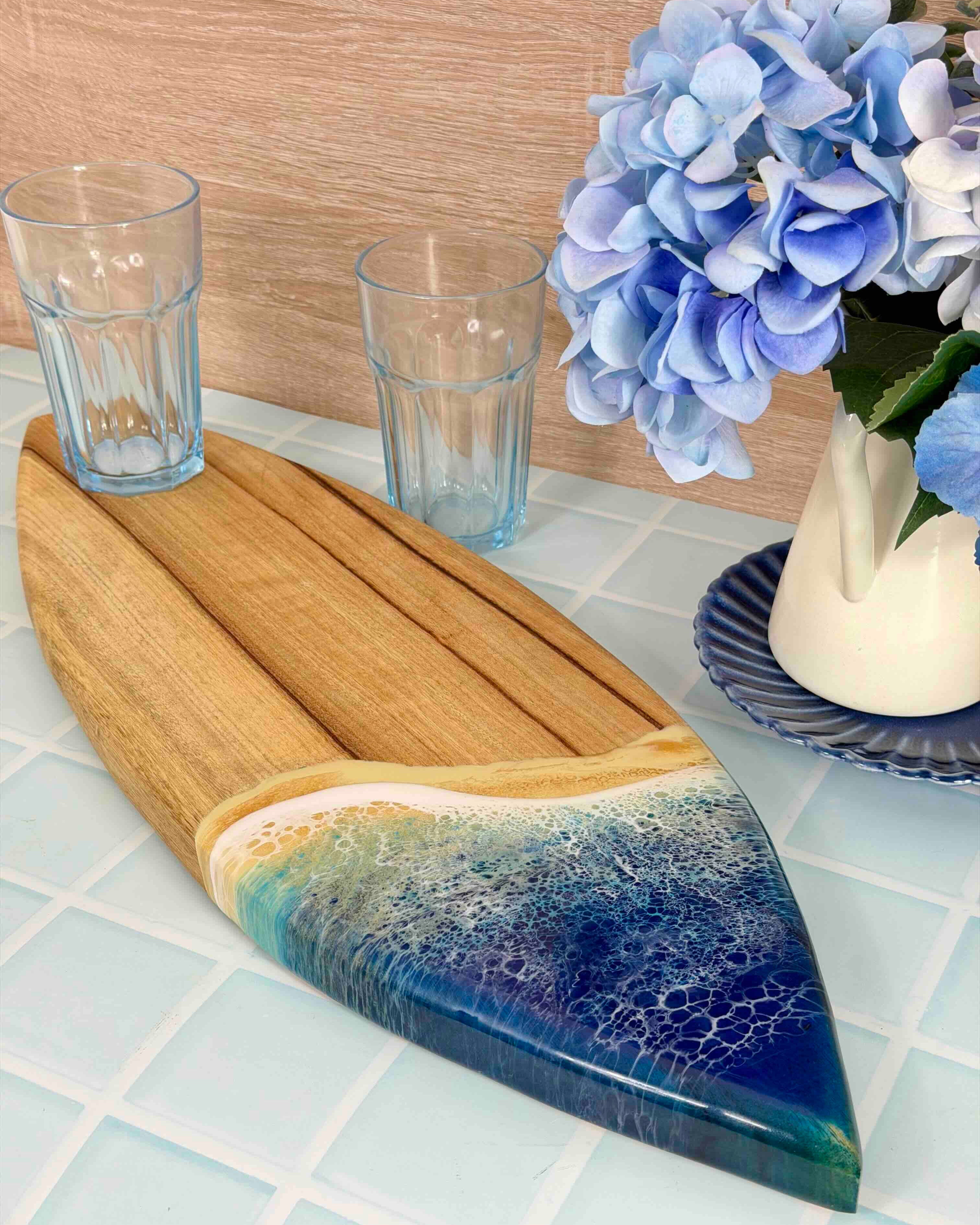 Large Surfboard Resin Cheeseboard