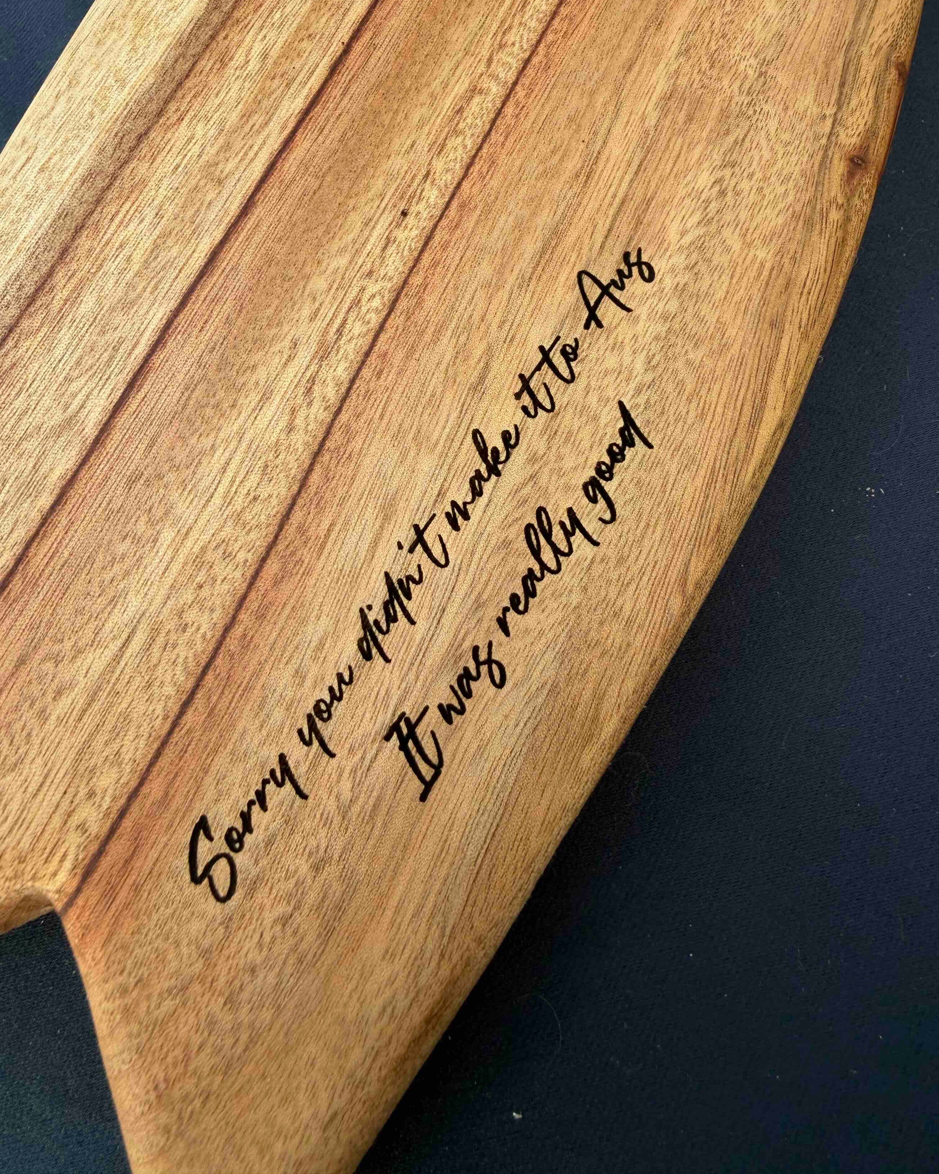mini-surfboard-cheeseboard-beach-engraving.jpg