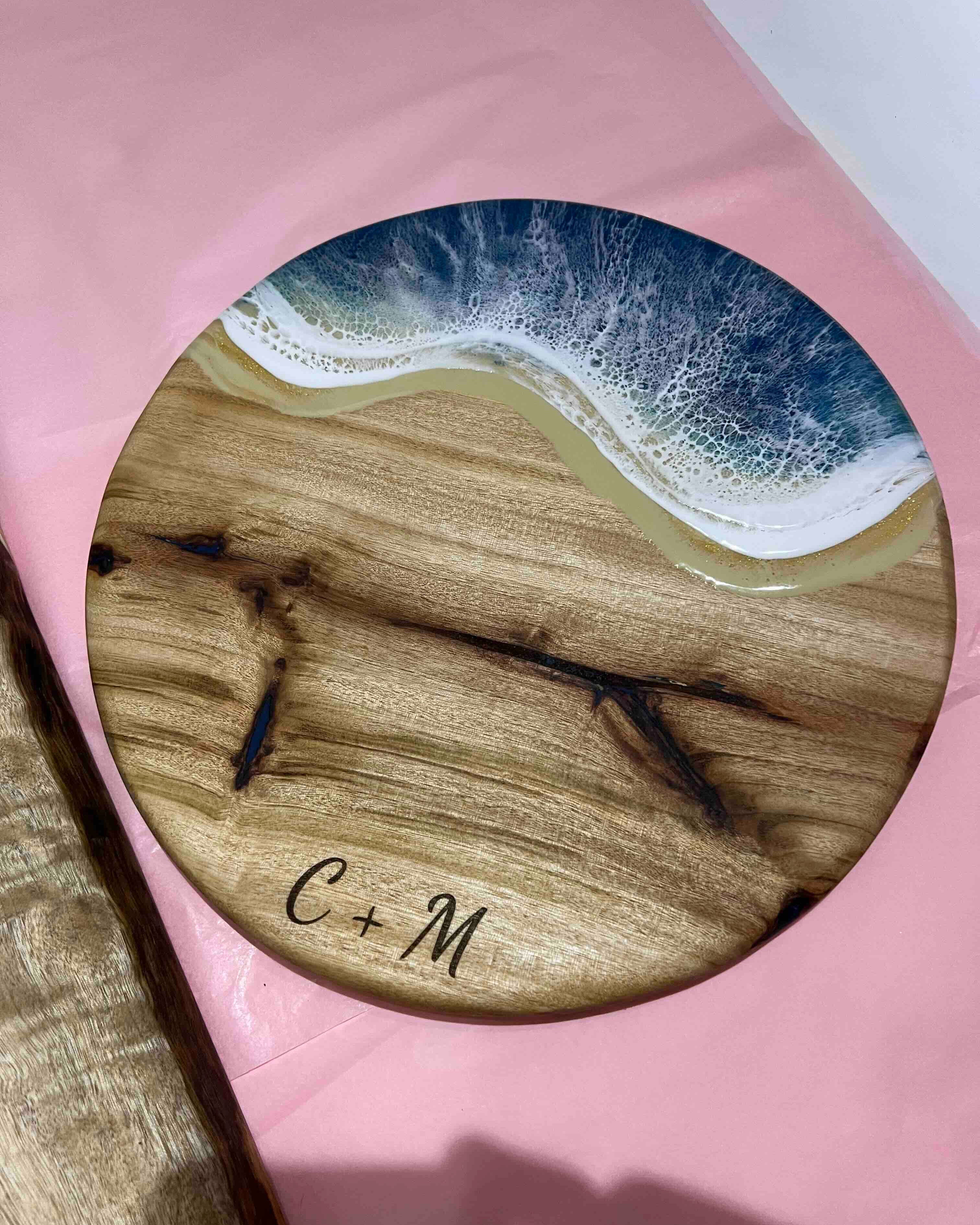 Round Resin Cheeseboard 30cm