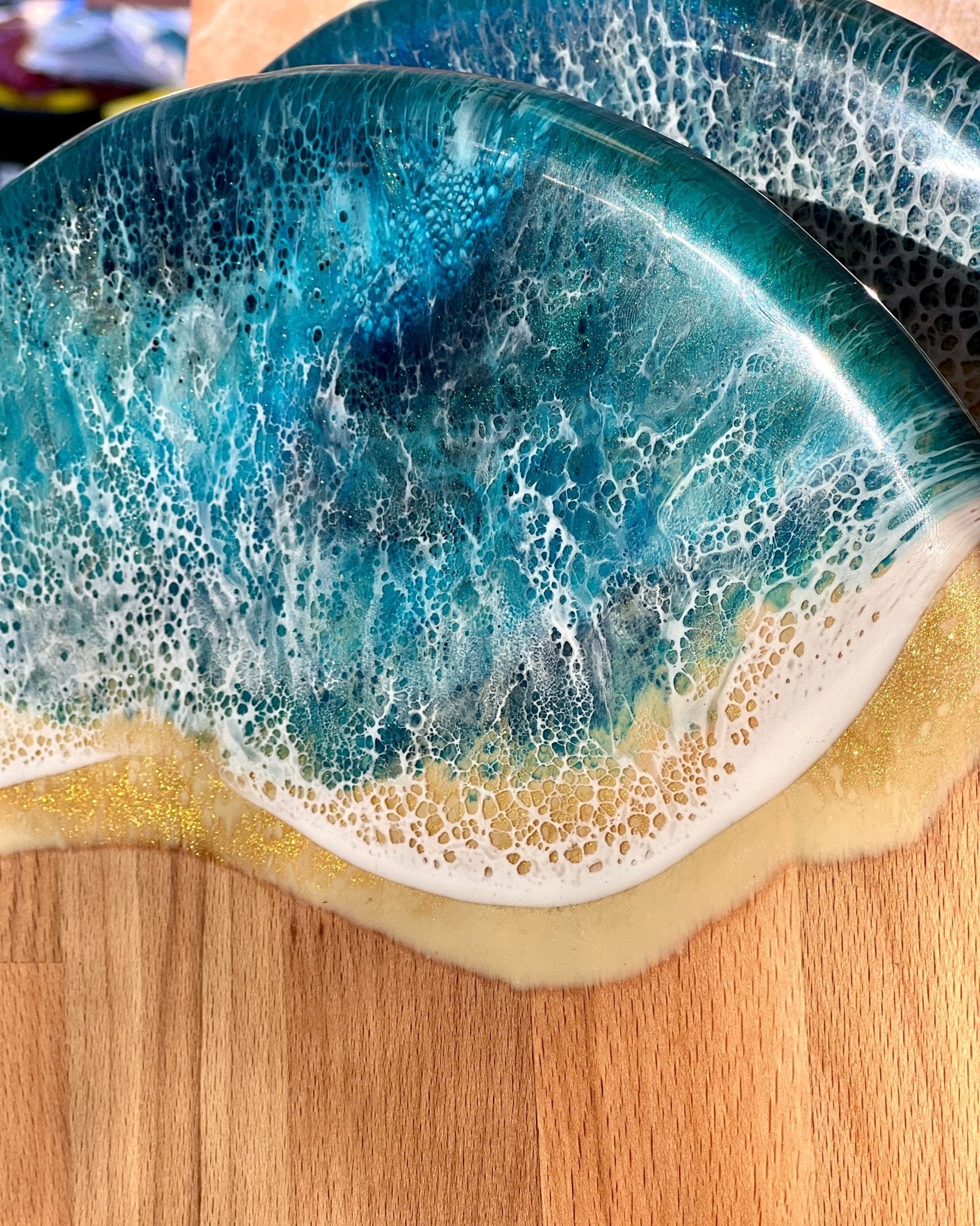 Round Resin Cheeseboard 30cm