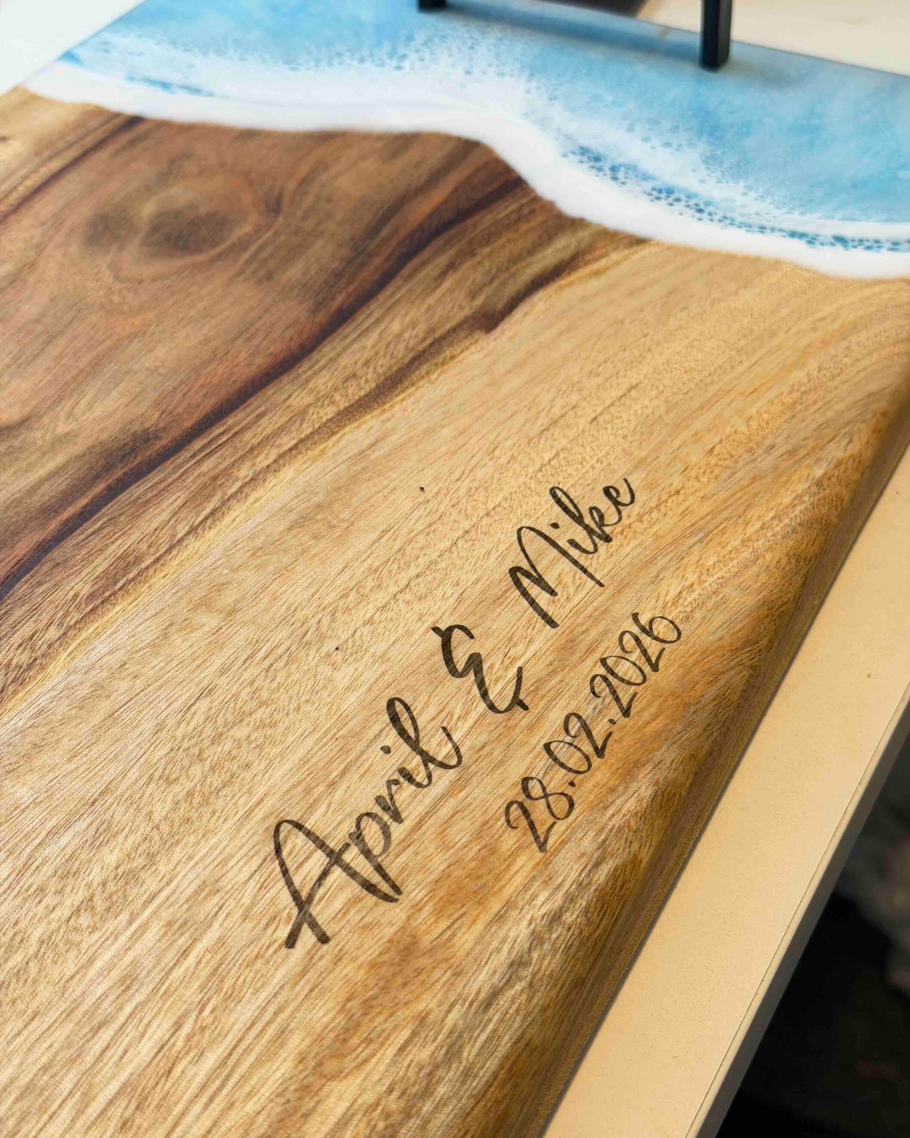 Wide Handle Platter